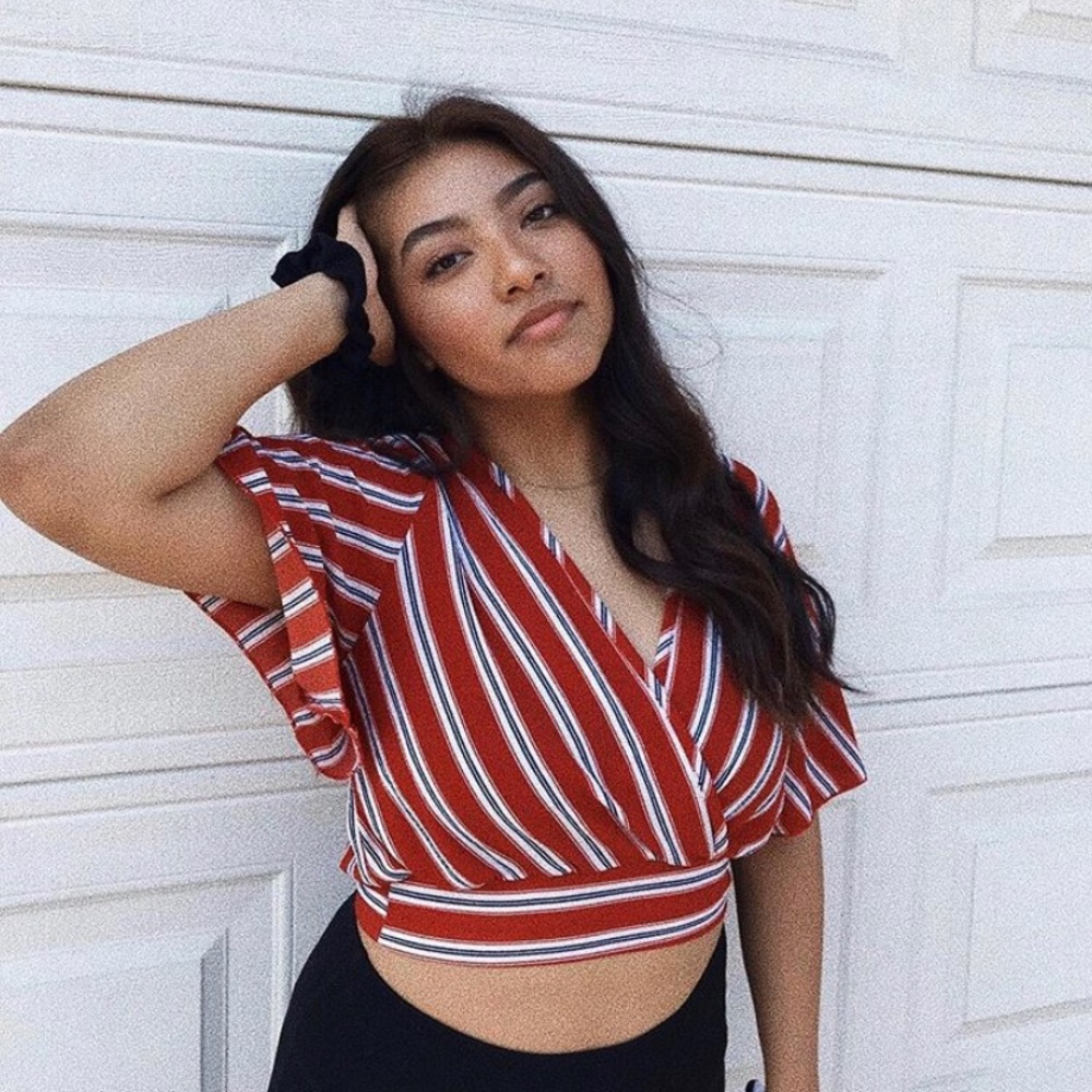 Cropped top - Picture 3 of 3